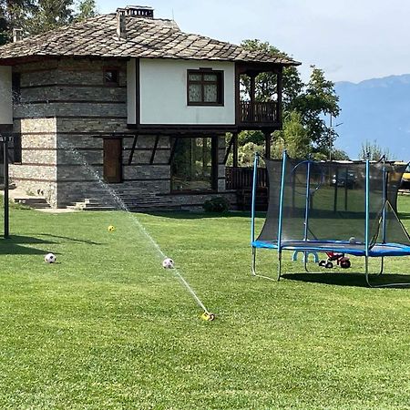 Leshten Guest Homes Zewnętrze zdjęcie