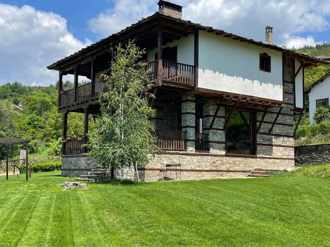 Leshten Guest Homes Zewnętrze zdjęcie