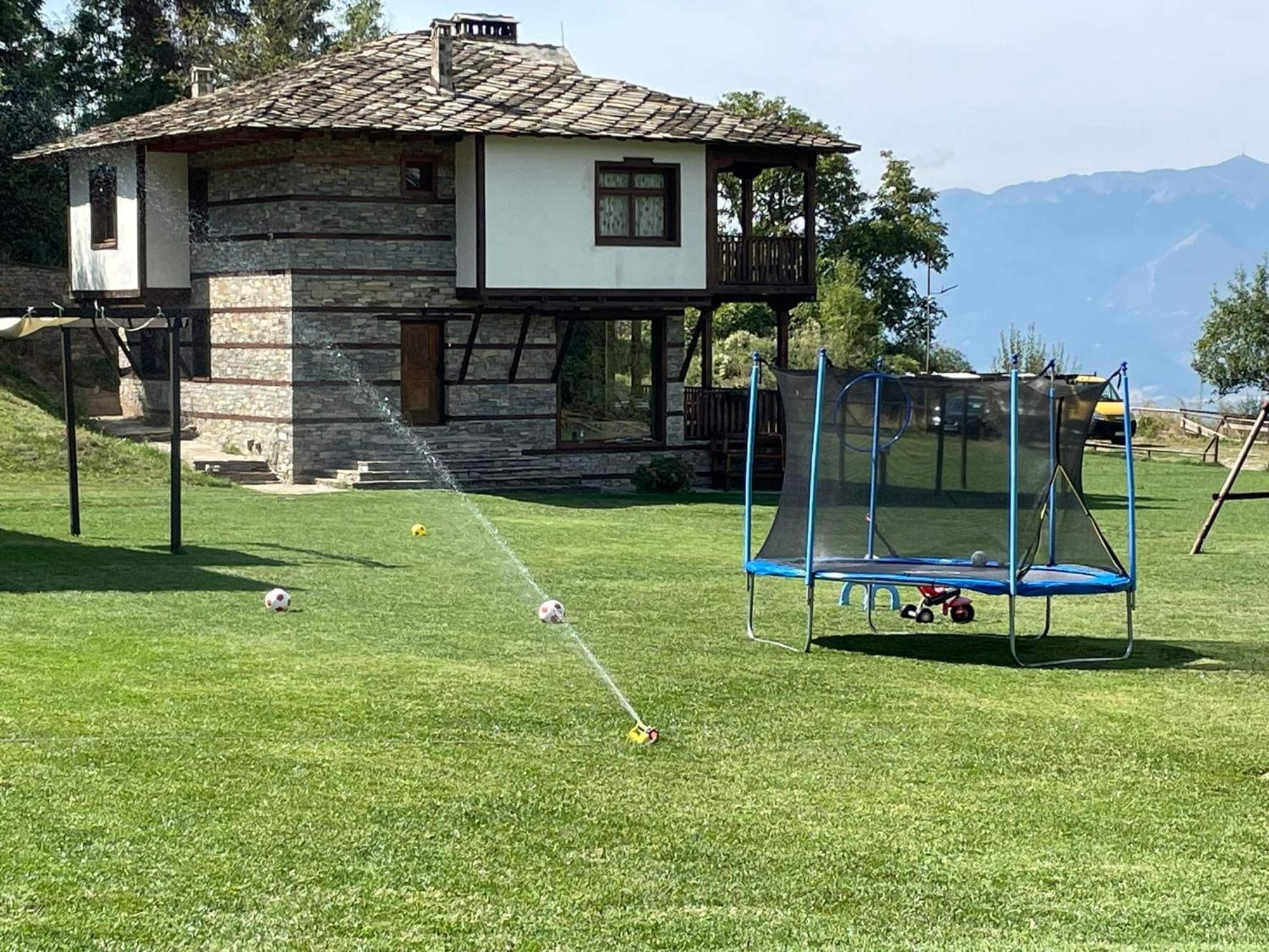 Leshten Guest Homes Zewnętrze zdjęcie