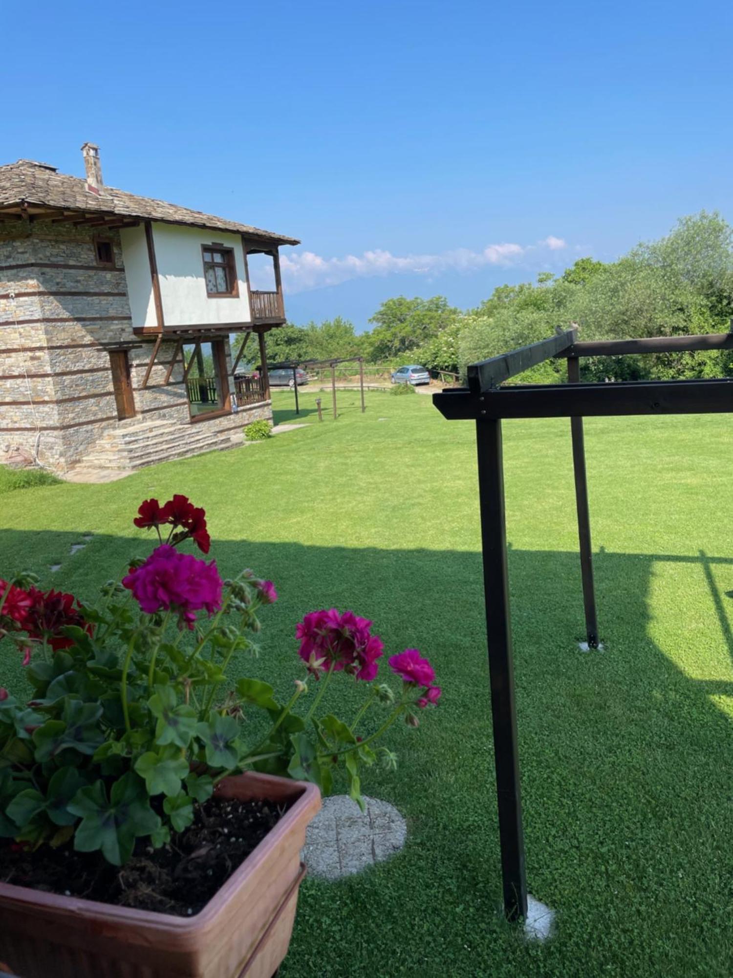 Leshten Guest Homes Zewnętrze zdjęcie